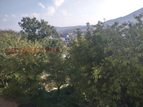 3 makuuhuonetta Tsentar, Gabrovo 14