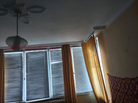 3 makuuhuonetta Tsentar, Gabrovo 7