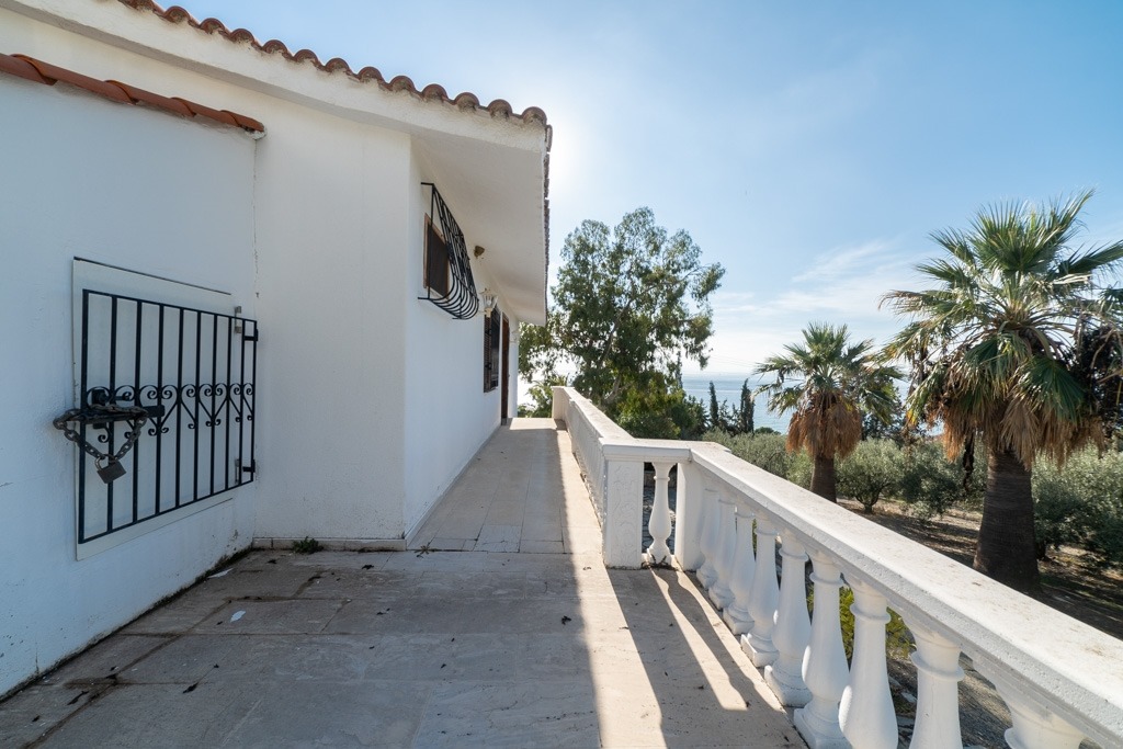 Продава КЪЩА, гр. Варна, Център, снимка 15 - Къщи - 54968894
