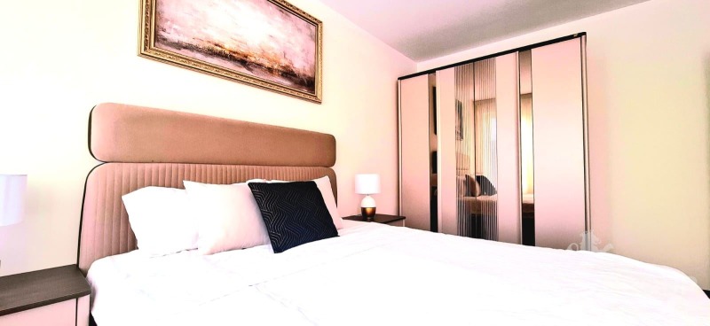 Продава  2-стаен град Варна , к.к. Св.Св. Константин и Елена , 81 кв.м | 35075825 - изображение [7]