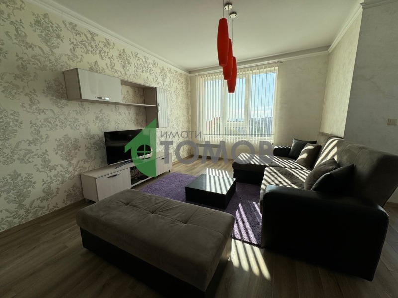 Продава 3-СТАЕН, гр. Шумен, Пазара, снимка 2 - Aпартаменти - 49360588