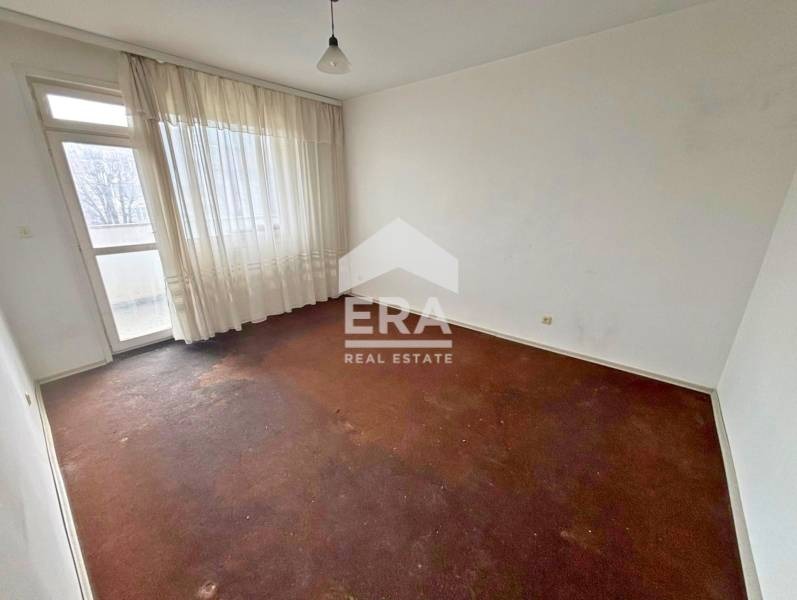 Продава 4-СТАЕН, гр. Шумен, Добруджански, снимка 4 - Апартаменти - 54080734