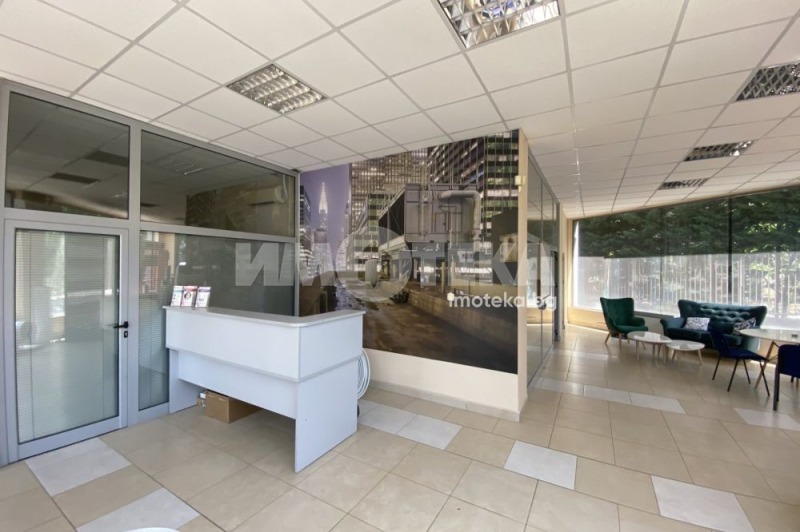 Zu verkaufen  Büro Sofia , Ljulin 8 , 340 qm | 94407282