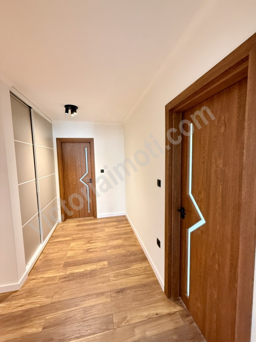 Продава 3-СТАЕН, гр. Велико Търново, Център, снимка 5 - Апартаменти - 55835390
