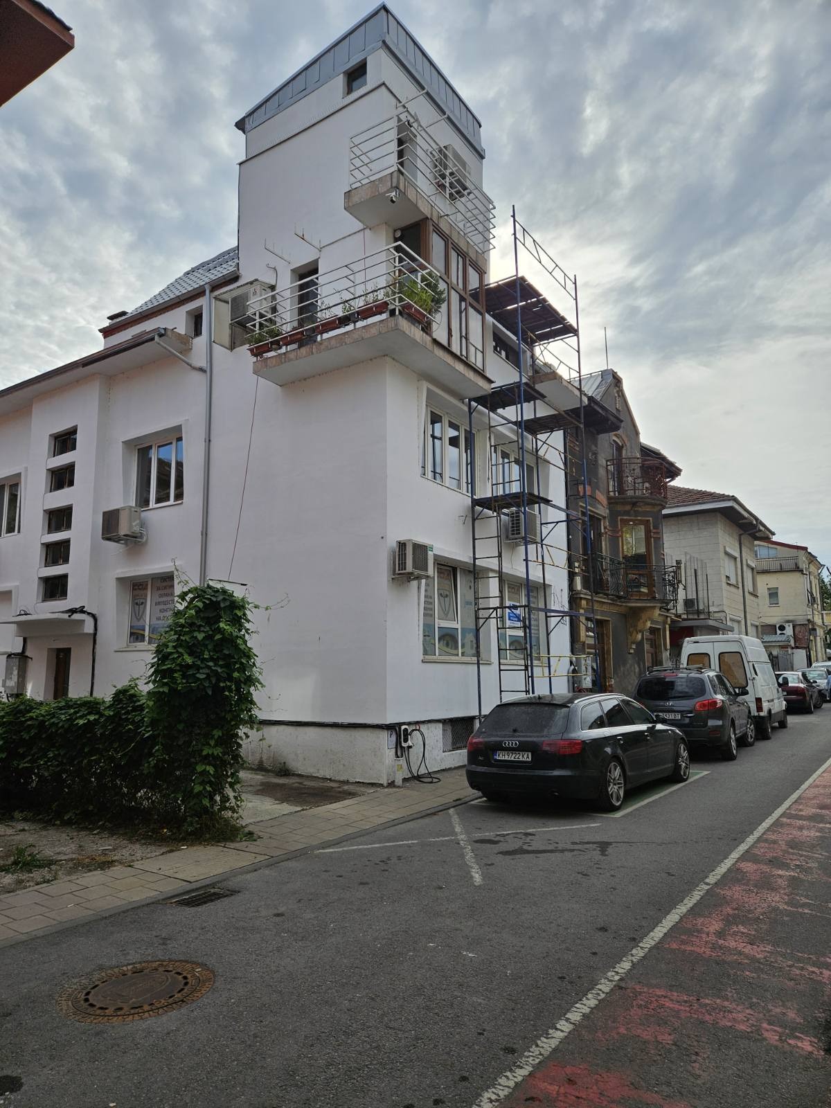 Продава ЕТАЖ ОТ КЪЩА, гр. Русе, Център, снимка 7 - Етаж от къща - 56288542