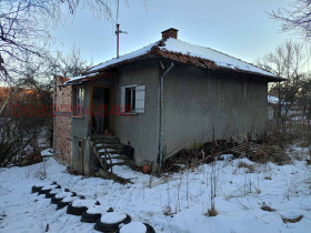 Продажба на имоти в с. Белица, област София - изображение 1 