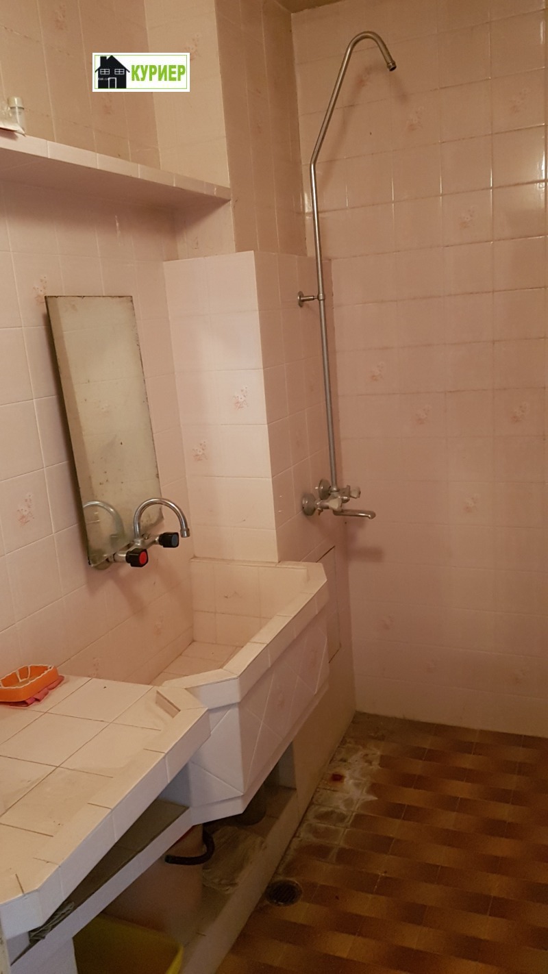 Продаја  2 спаваће собе Русе , Вазраждане , 80 м2 | 24341366 - слика [11]