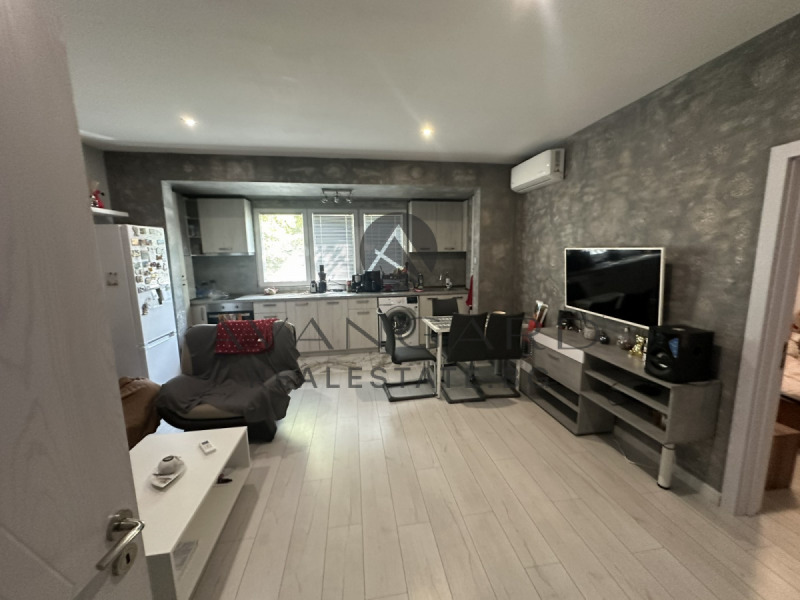 Продава  4-стаен град Пловдив , Христо Смирненски , 86 кв.м | 92146592 - изображение [2]