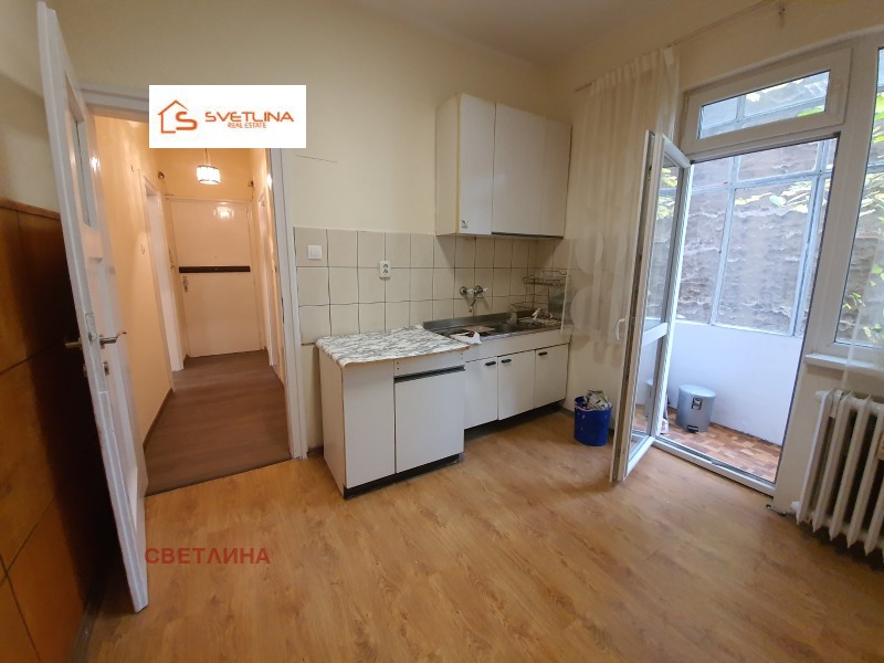 Продава МНОГОСТАЕН, гр. София, Център, снимка 11 - Апартаменти - 53227970