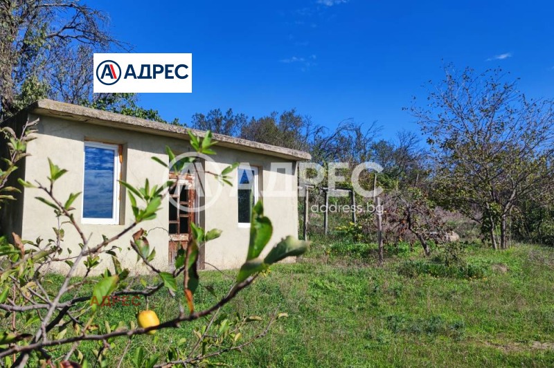 Na prodej  Spiknutí oblast Varna , Aksakovo , 2000 m2 | 61901741
