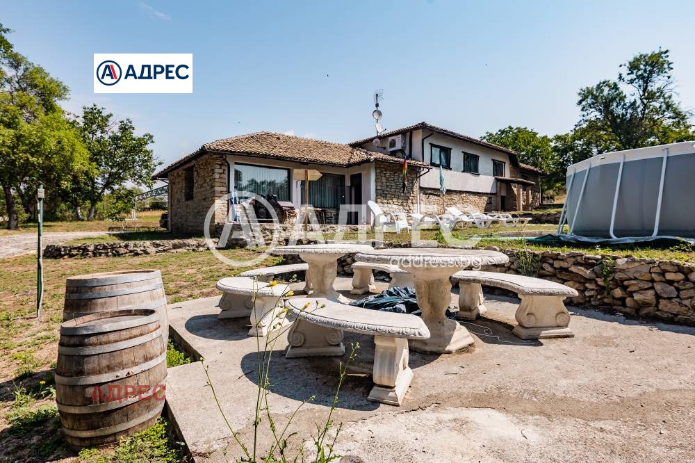 Продава КЪЩА, с. Аврен, област Варна, снимка 2 - Къщи - 55432435
