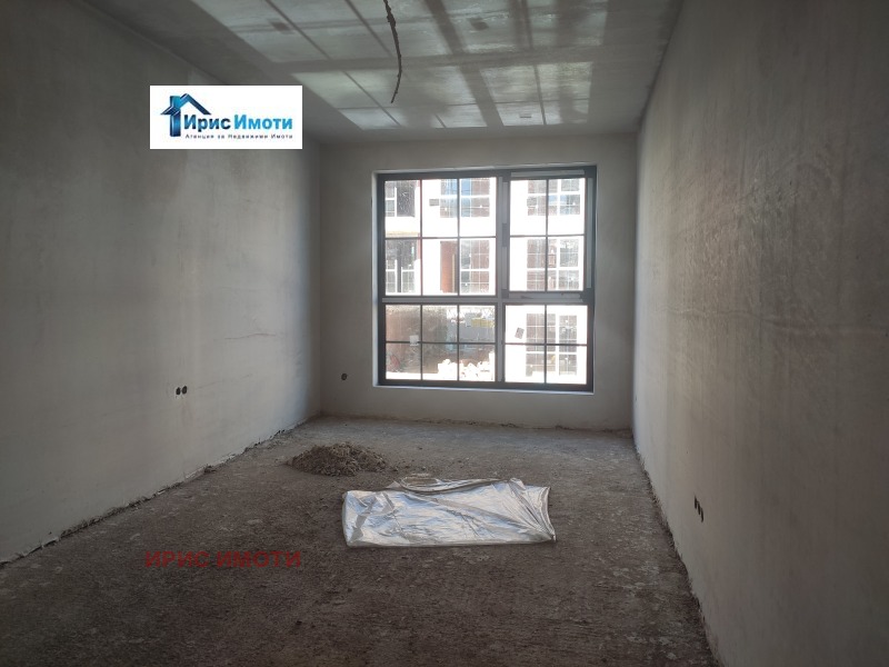 Na prodej  1 ložnice Sofia , Malinova dolina , 76 m2 | 48351408 - obraz [2]