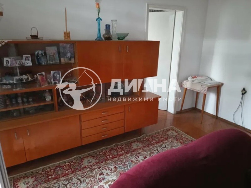 Продава 3-СТАЕН, гр. Пловдив, Кючук Париж, снимка 2 - Апартаменти - 53956418