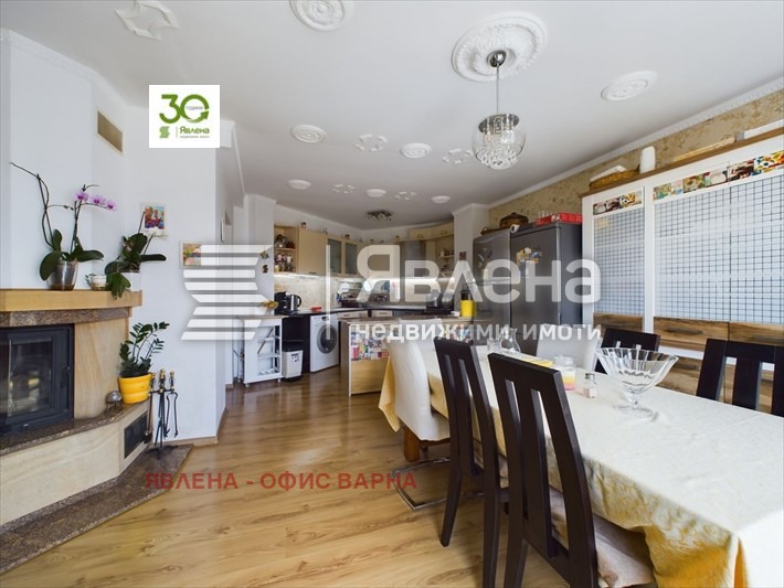Продава КЪЩА, с. Осеново, област Варна, снимка 2 - Къщи - 55944921