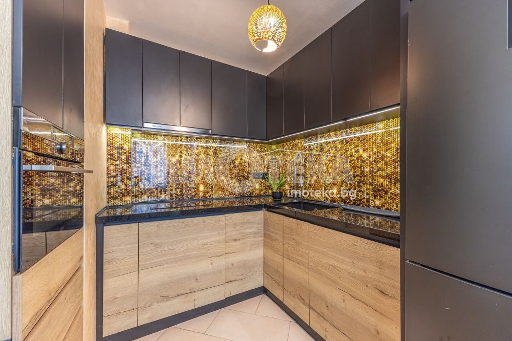 Продава 3-СТАЕН, гр. Варна, Чайка