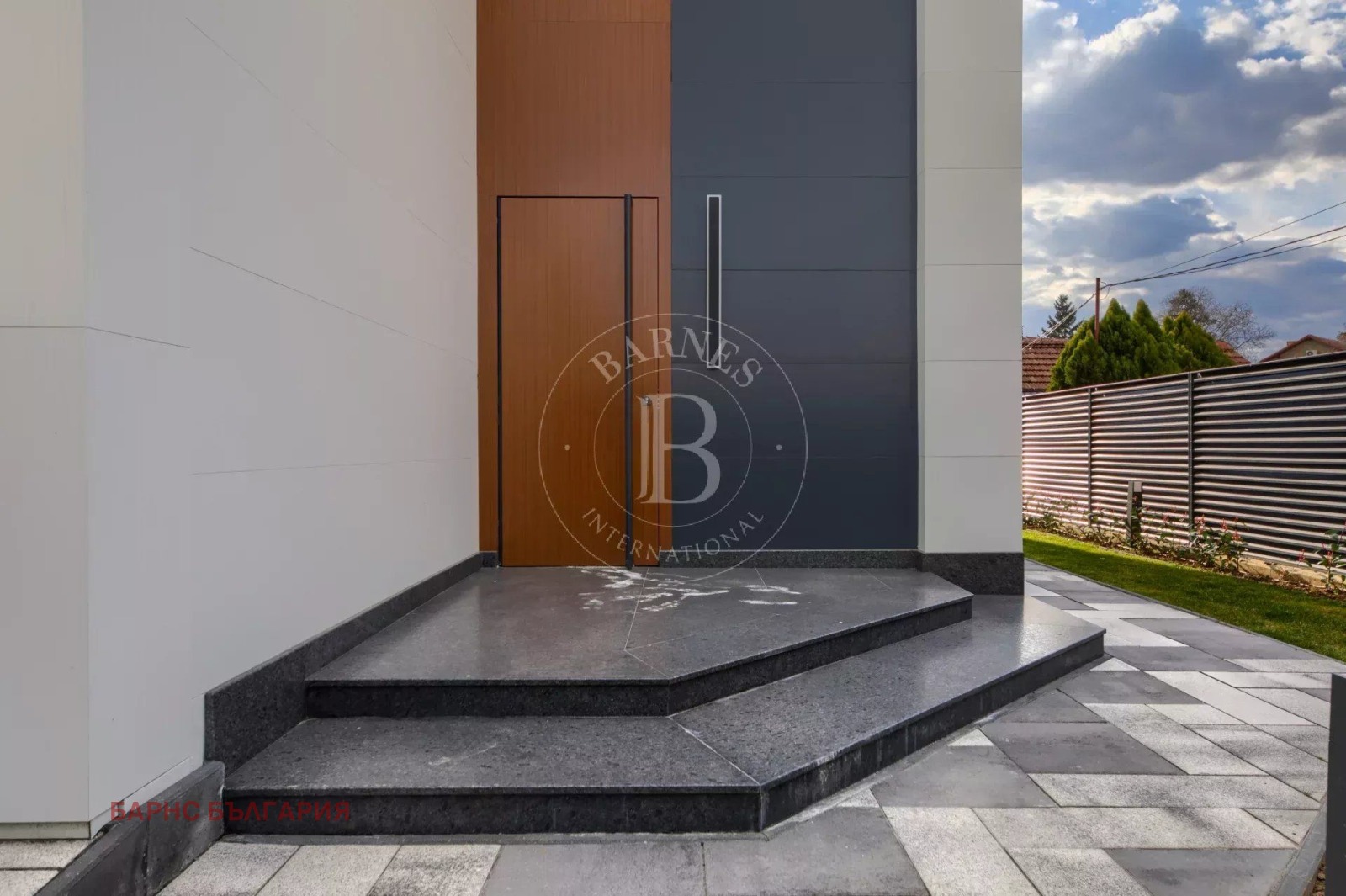 Продава КЪЩА, гр. София, Обеля, снимка 2 - Къщи - 54031557