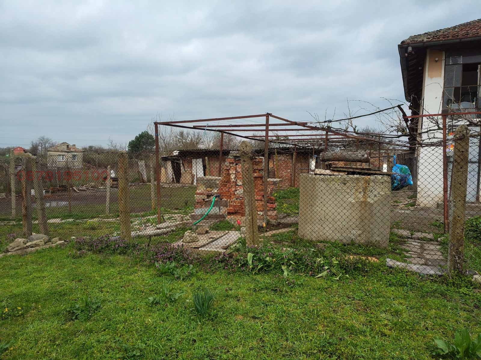 Продава КЪЩА, с. Орлинци, област Бургас, снимка 2 - Къщи - 54095305