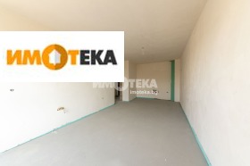 1 Schlafzimmer Lewski 1, Warna 1