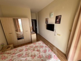 2 bedroom k.k. Zlatni pyasatsi, Varna 13