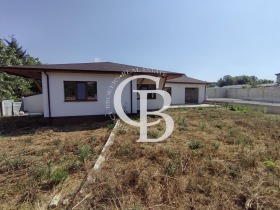 Продава къща град Варна с. Звездица - [1] 