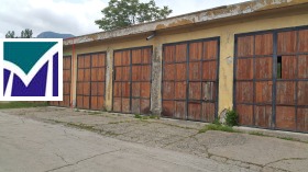 Bâtiment industriel Promichlena zona, Vratsa 1