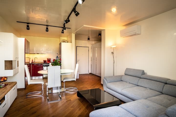 Продава 3-СТАЕН, гр. Варна, Център, снимка 6 - Апартаменти - 54241486