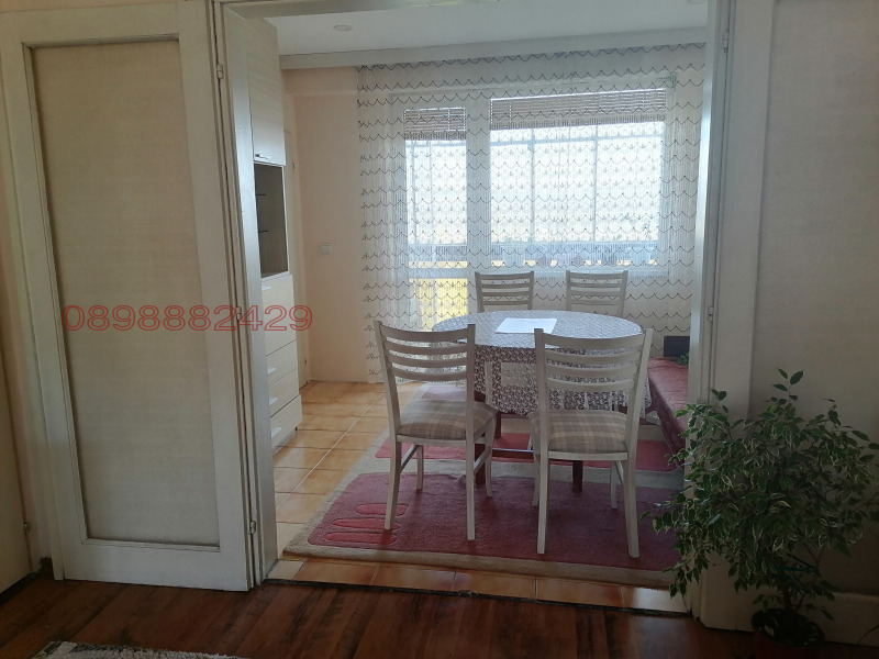 Продава 4-СТАЕН, гр. Разград, Житница, снимка 2 - Апартаменти - 53450566