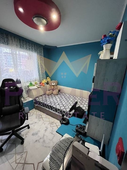 Продава МНОГОСТАЕН, гр. Бургас, област Бургас, снимка 3 - Апартаменти - 52732137