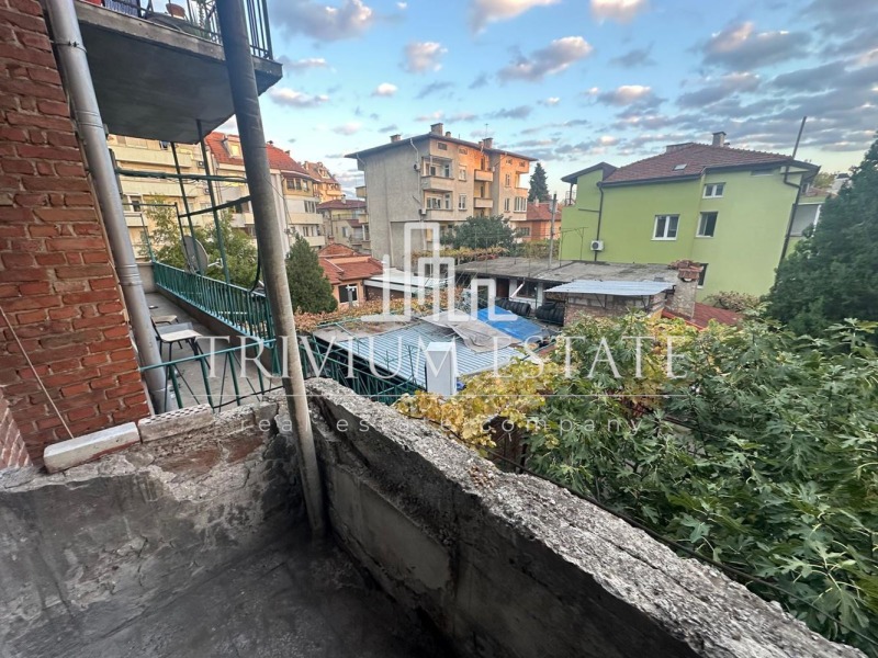 Продава ЕТАЖ ОТ КЪЩА, гр. Пловдив, Каменица 1