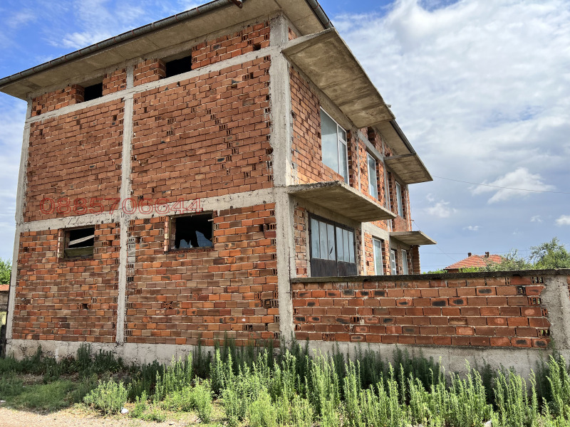 En venta  Casa región Plovdiv , Gradina , 299 metros cuadrados | 19152651 - imagen [4]
