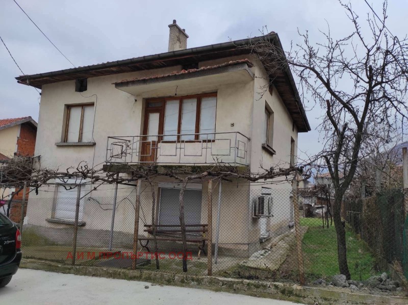 Продава КЪЩА, с. Крупник, област Благоевград