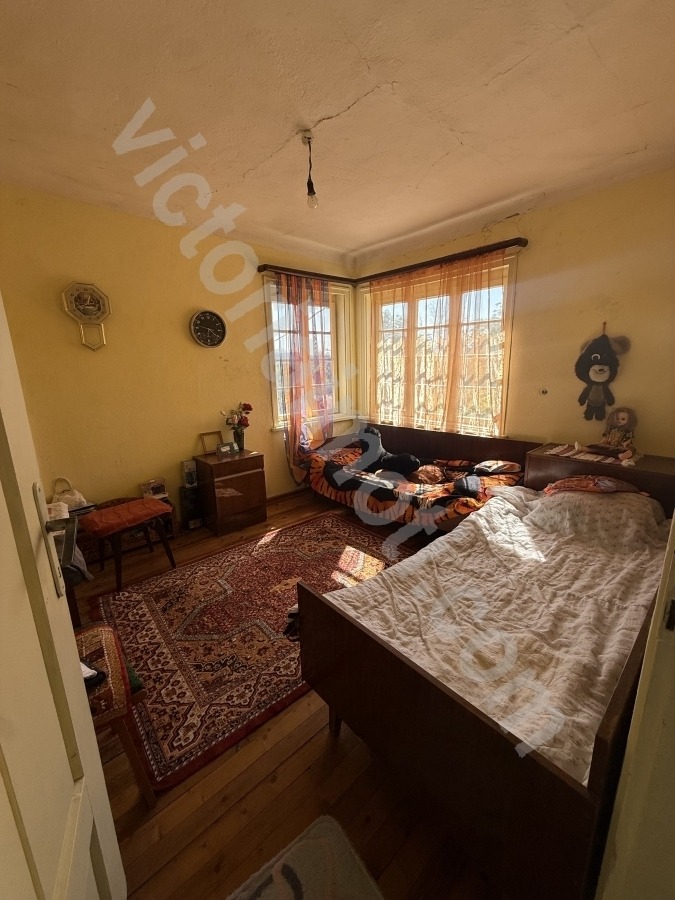 Продава КЪЩА, с. Куцина, област Велико Търново, снимка 12 - Къщи - 55637195