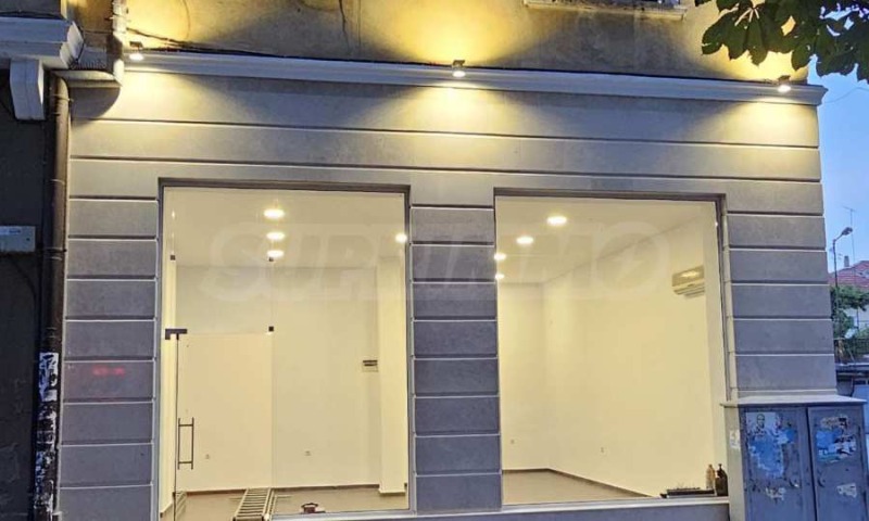 Продава МАГАЗИН, гр. Горна Оряховица, област Велико Търново, снимка 5 - Магазини - 53286797