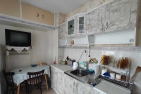 Hus Gulv Divdyadovo, Shumen 1