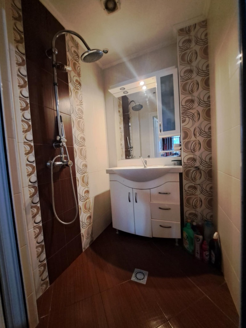 Продава 3-СТАЕН, гр. Русе, Родина 1, снимка 12 - Апартаменти - 52538677