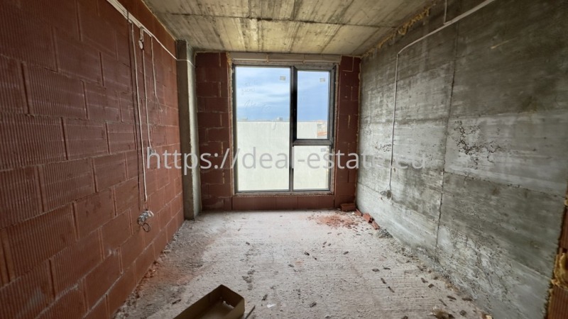 Продава МНОГОСТАЕН, гр. Благоевград, Широк център, снимка 5 - Апартаменти - 50478932