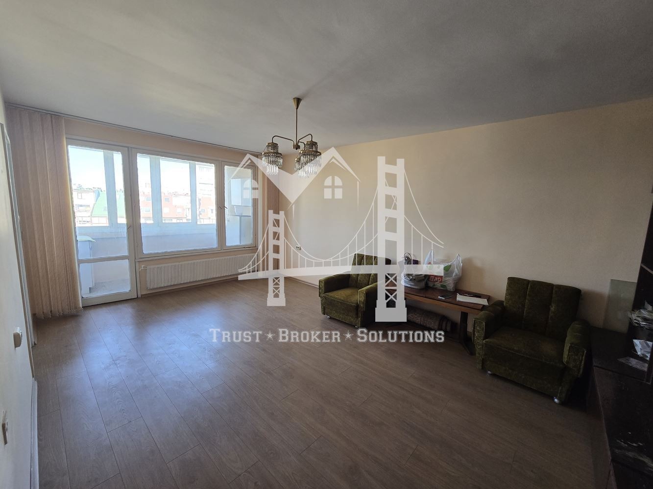 Продава 3-СТАЕН, гр. София, Хиподрума, снимка 2 - Апартаменти - 56016909