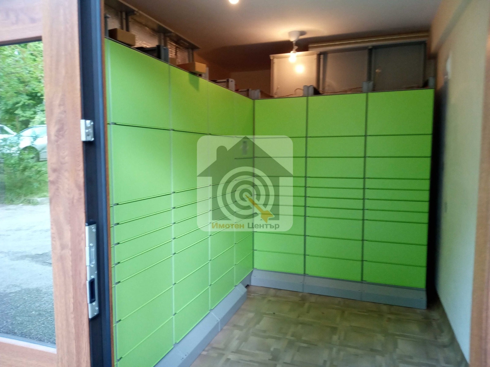 Продава ГАРАЖ, ПАРКОМЯСТО, гр. София, Гевгелийски, снимка 2 - Гаражи и паркоместа - 54054856