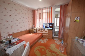 1 chambre Vazrajdane, Haskovo 13