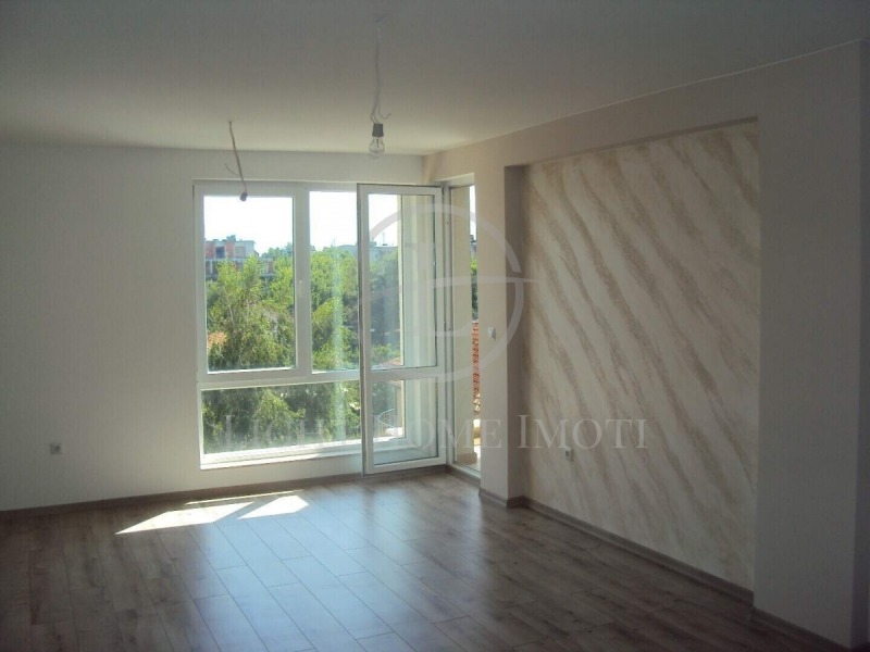 À venda  1 quarto Plovdiv , Hristo Smirnenski , 75 m² | 48005582 - imagem [2]