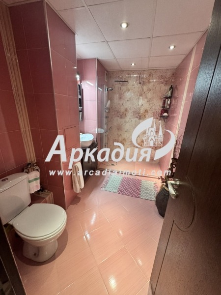 Te koop  2 slaapkamers Plovdiv , Tsentar , 130 m² | 35818984 - afbeelding [9]