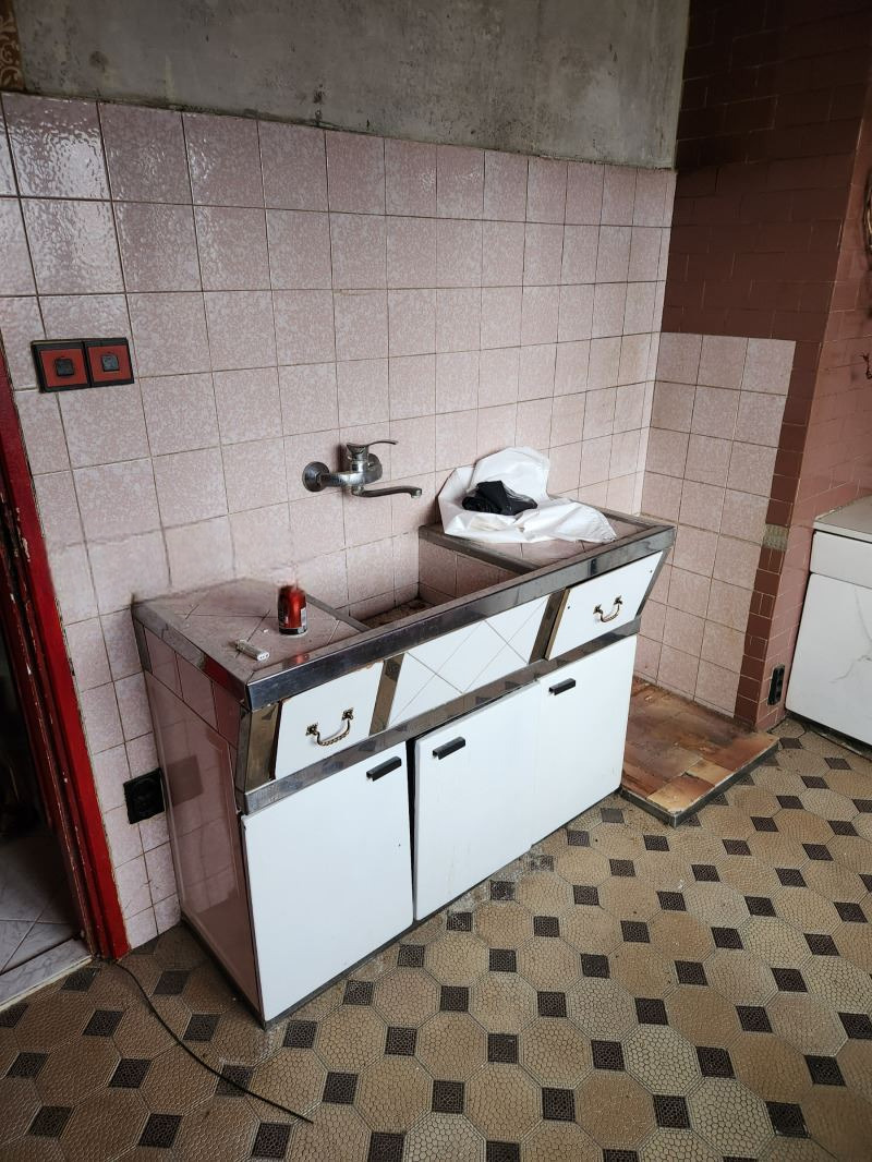 Продава 3-СТАЕН, гр. Варна, Владислав Варненчик 1