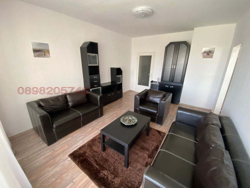 Продава 4-СТАЕН, гр. Перник, Изток, снимка 2 - Апартаменти - 52785921