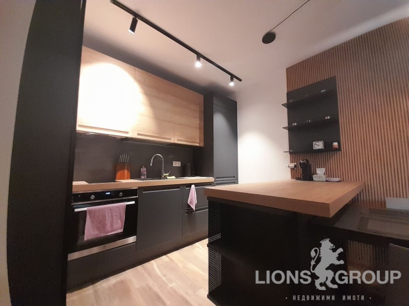À vendre  1 chambre Varna , k.k. Sv.Sv. Konstantin i Elena , 65 m² | 67203255