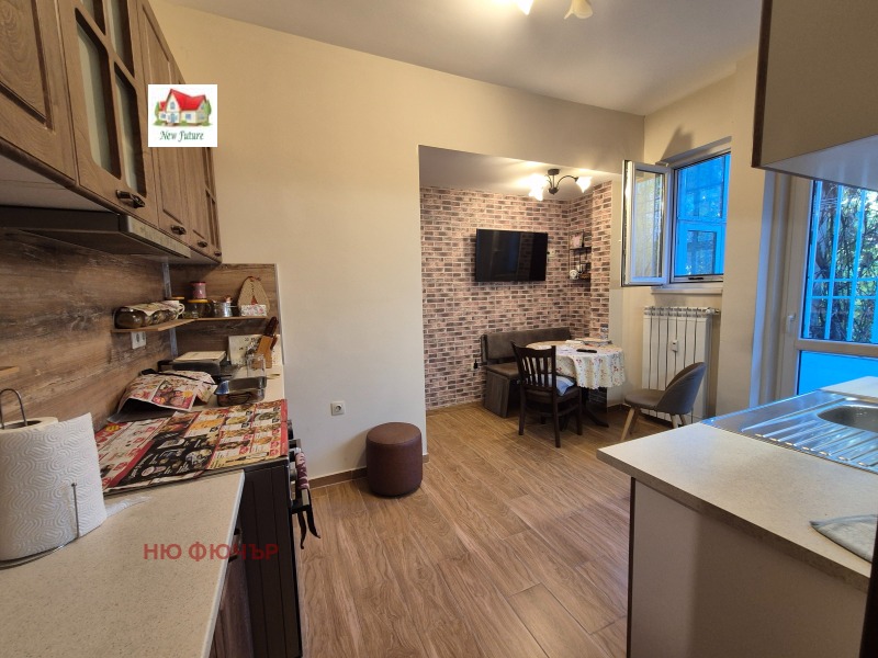 De vânzare  3 dormitoare Sofia , Țentâr , 141 mp | 73676077 - imagine [6]
