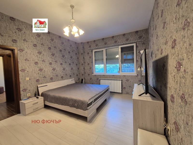 De vânzare  3 dormitoare Sofia , Țentâr , 141 mp | 73676077 - imagine [14]