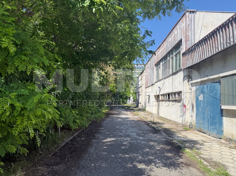 For Sale  Plot Plovdiv , Industrialna zona - Sever , 13239 sq.m | 99436488 - image [7]