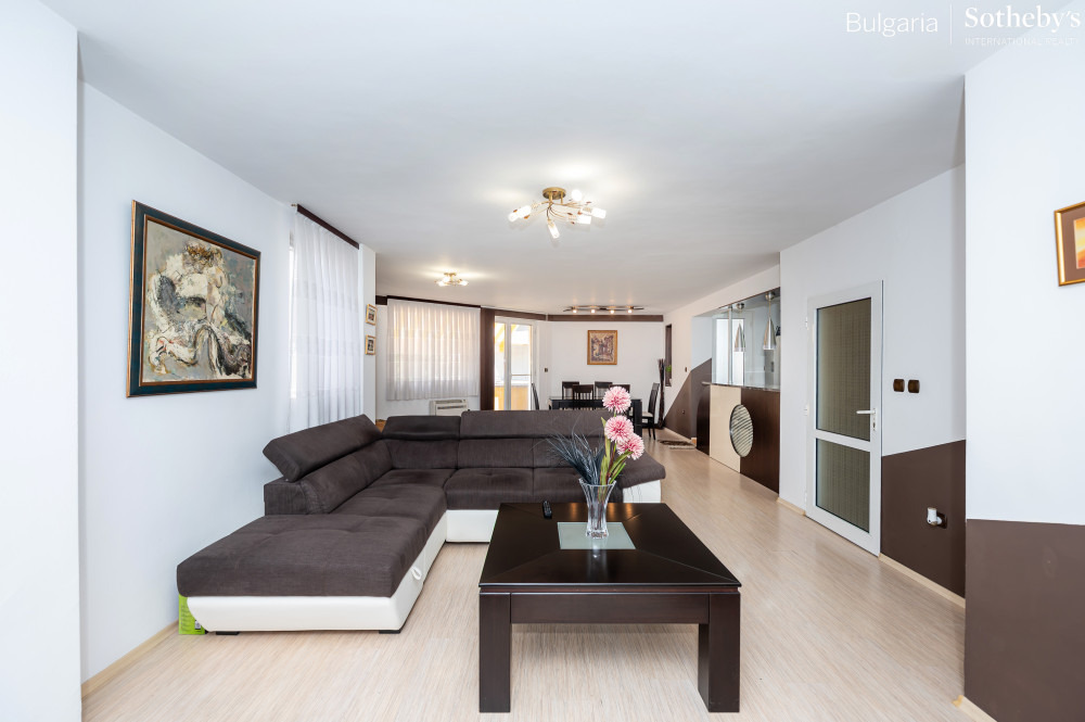 Продава КЪЩА, гр. Пловдив, Съдийски, снимка 2 - Къщи - 55278945