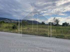 Продажба на имоти в с. Брестник, област Пловдив — страница 8 - изображение 9 