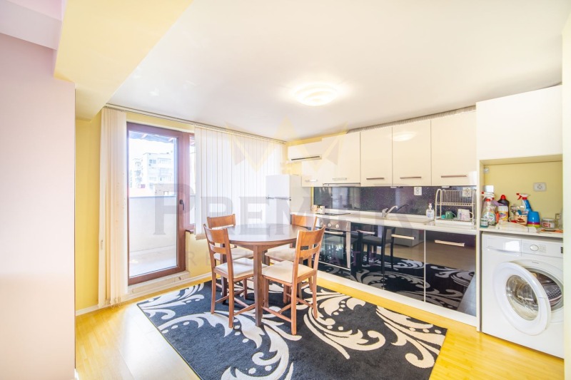 Продава 2-СТАЕН, град Варна, Левски 1 • 125000 € / 244478.75 лв. • 10286065 1